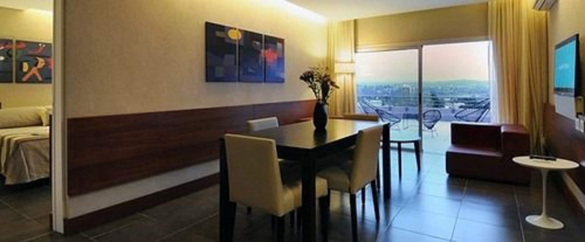 Pinares Panorama Suites, Spa & Convention Center Villa Carlos Paz Exteriér fotografie