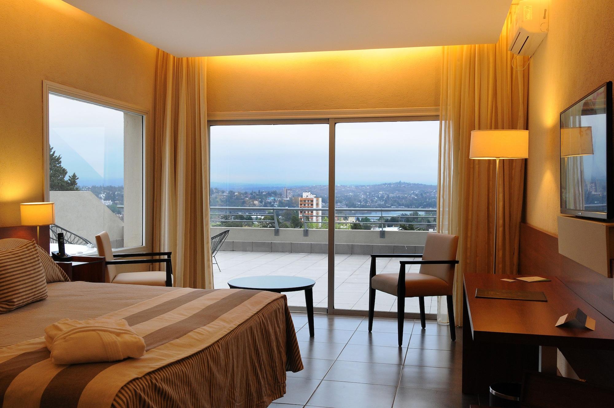 Pinares Panorama Suites, Spa & Convention Center Villa Carlos Paz Exteriér fotografie