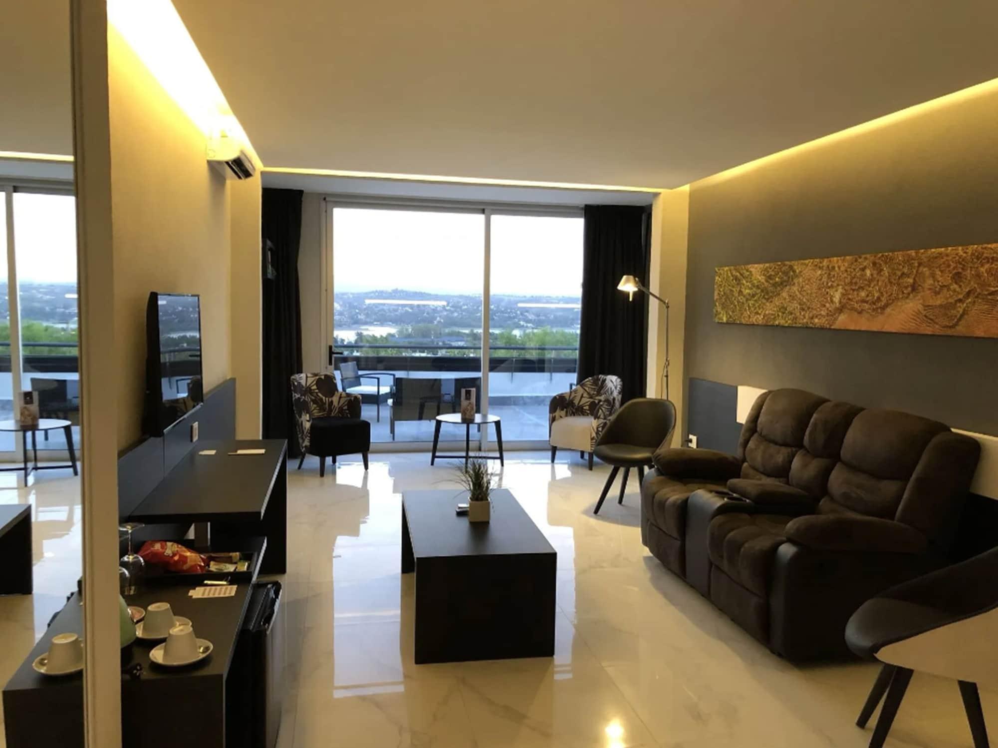 Pinares Panorama Suites, Spa & Convention Center Villa Carlos Paz Exteriér fotografie
